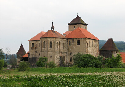 Vodní hrad Švihov - Galerie - Ke kapli