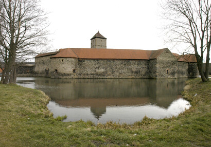 Vodní hrad Švihov - Galerie - Vodní příkop