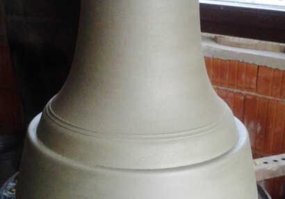 Odlévání zvonu - hrad Švihov - 2016 - Hliněná forma zvonu